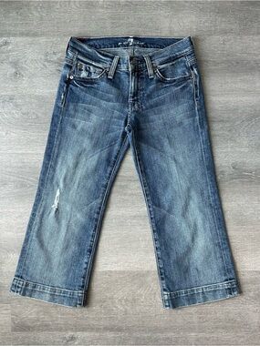 Y2K Vintage 7 For All Mankind Low Rise Denim Capris Size 25 Distressed